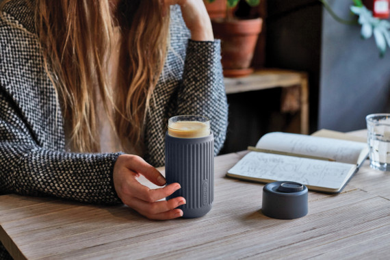 Cestovní skleněný hrnek 340 ml Black+Blum