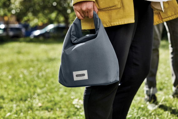 Izolovaná/chladící taška na oběd 6,7l Black+Blum