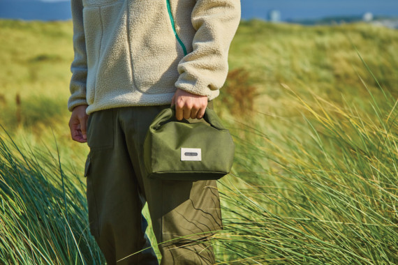 Izolovaná/chladící taška na oběd 6,7l Black+Blum