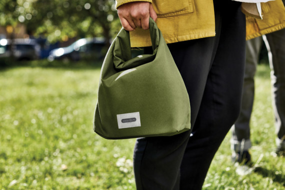 Izolovaná/chladící taška na oběd 6,7l Black+Blum