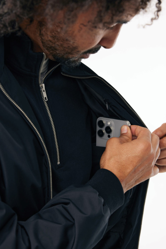 Odin městská bunda z recyklovaného polyesteru IQONIQ