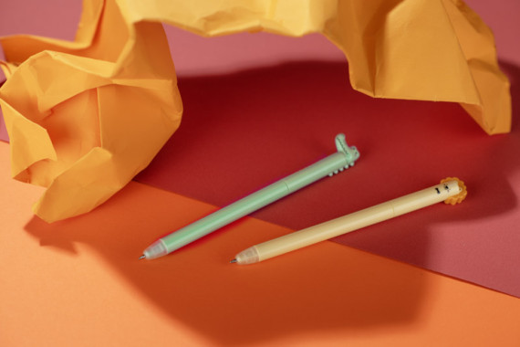 ZVÍŘECÍ pero - Lev