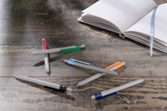 Kuličkové pero SELIS