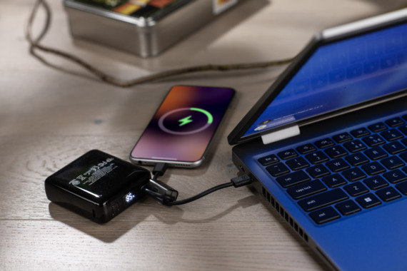 Power banka LUMERO 10000 mAh 22,5W