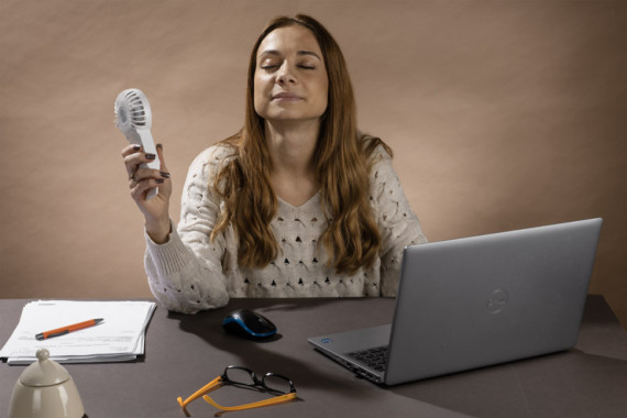 Ruční ventilátor BREEZI