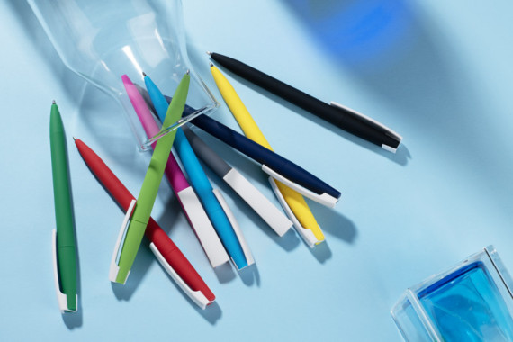 Kuličkové pero ZENO