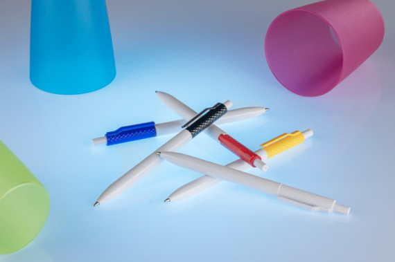 Kuličkové pero KARBI