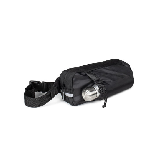 DELFOS POUCH SHINY. 300D serecyklovaného polyesteru (lesklý povrch) a 600D serecyklovaného polyesteru ledvinka s reflexními prvky