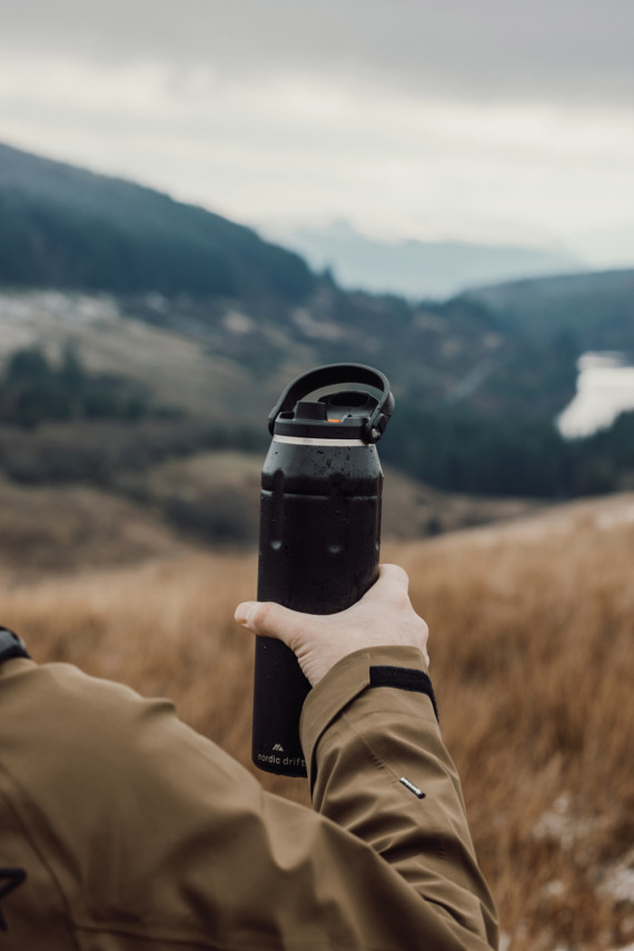 Sportovní láhev Nordic Drift Trail 940 ml z RCS