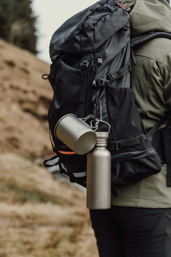 Láhev na vodu Nordic Drift Trail Ultra Light Titanium 600ml
