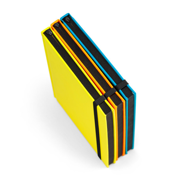 WATTERS. Zápisník A5 ve fluorescenčním PU provedení s linkovanými stránkami