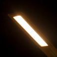 multifunkční stolní lampa