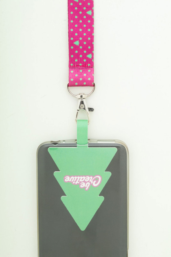 lanyard na ruku s držákem mobilního telefonu RPET na zakázku