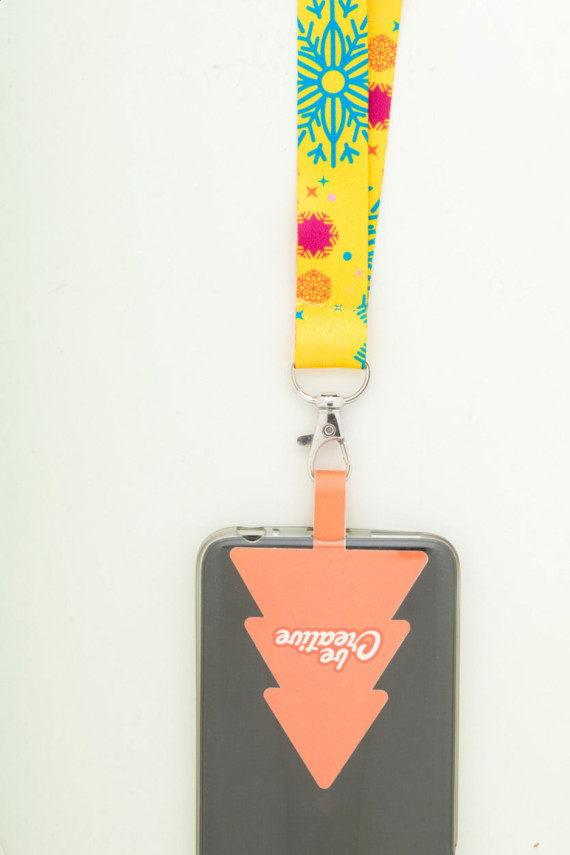 lanyard s držákem mobilního telefonu RPET na zakázku