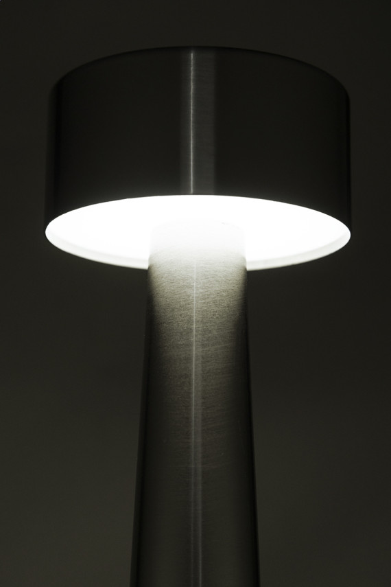 stolní lampa