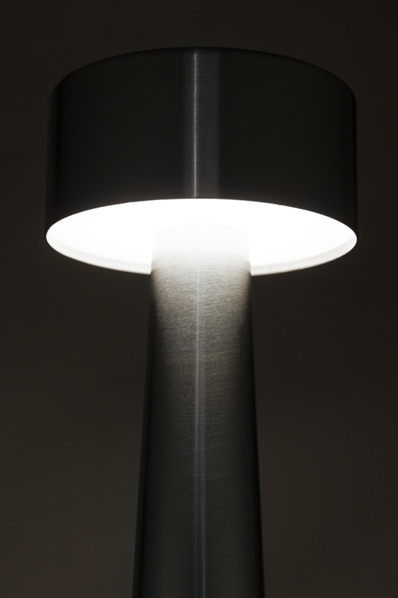 stolní lampa