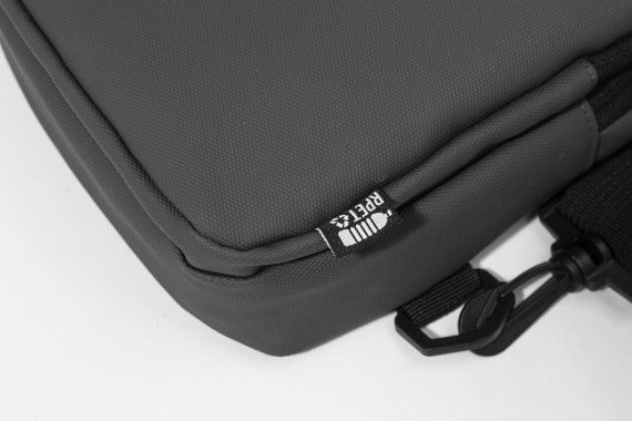 Crobud crossbody taška z RPET