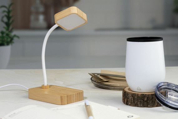 VoltGlow stolní lampa s bezdrátovou nabíječkou