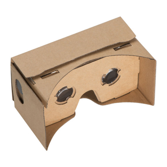 VR brýle z kartonu