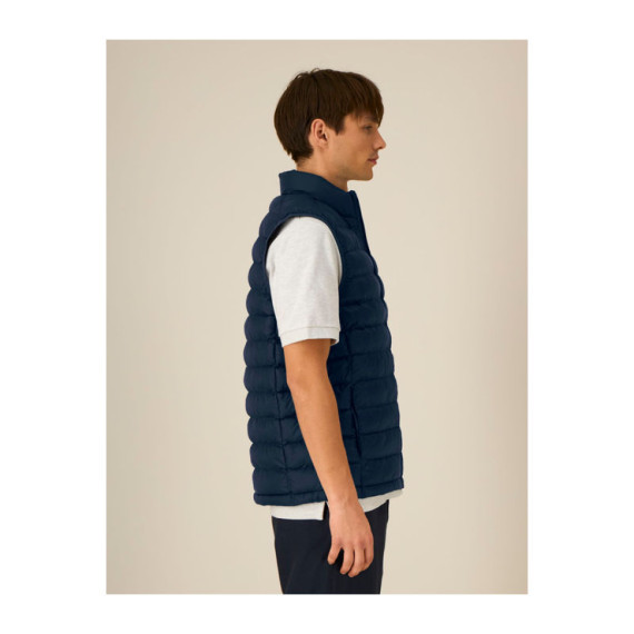 The men's vesta
