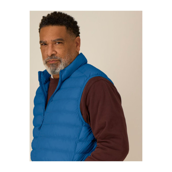 The men's vesta