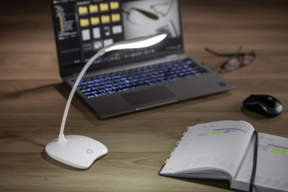 Stolní lampa YELLE USB-C