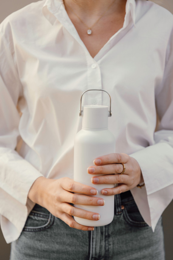 Nerezová láhev VINGA Cael 600 ml z RCS