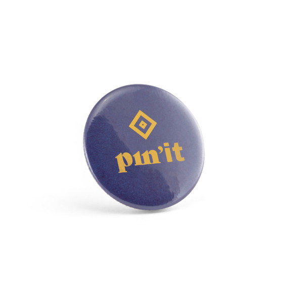 Button P'IN 8. Button P'IN 8. Button s dvojitou magnetickou sponou