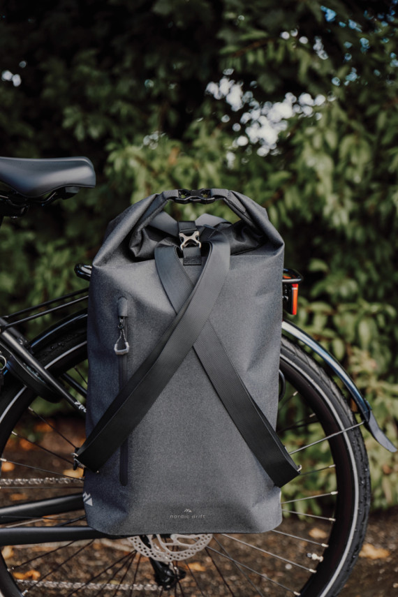 Voděodolná cyklistická brašna Nordic Drift Trail RCS 25L