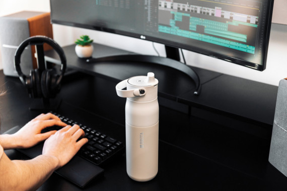 Láhev BRITA LARQ iQ Track s čištěním a filtrací vody, 680 ml