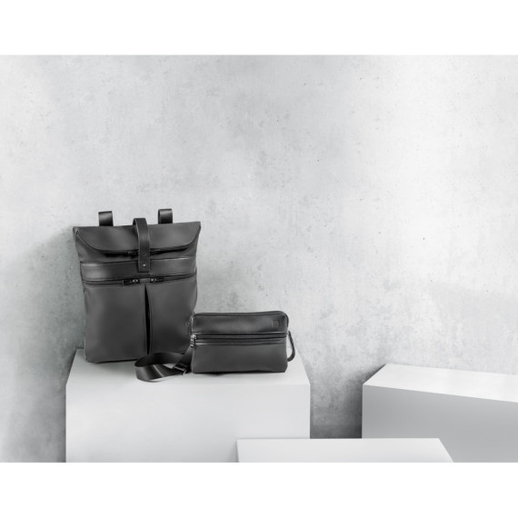 ROVER BACKPACK. Batoh z mikrovlákna a PU