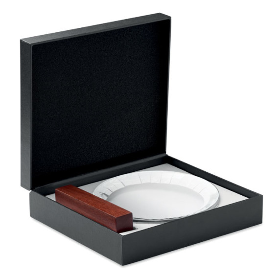 KEEN, Kulatá trofej na podstavci