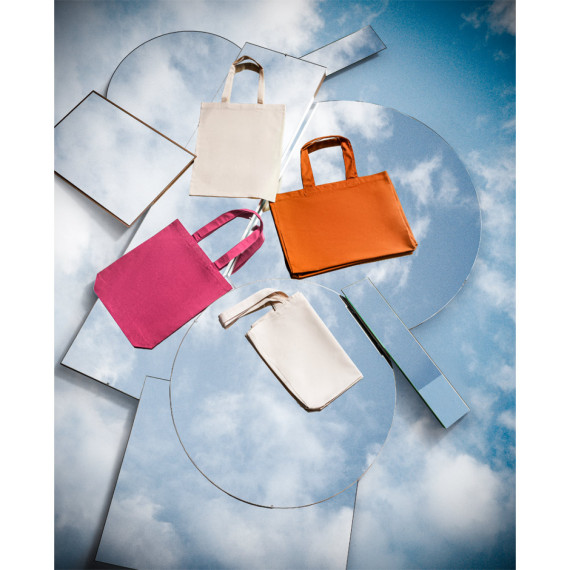 MERIDA. Taška (220 g/m²) z bavlny (50 %), recyklované bavlny (30 %) a polyesteru (20 % rPET)