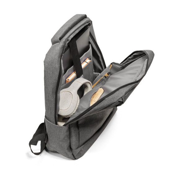 BOLOGNA. Batoh na notebook 15.6" z materiálu polyester 300D