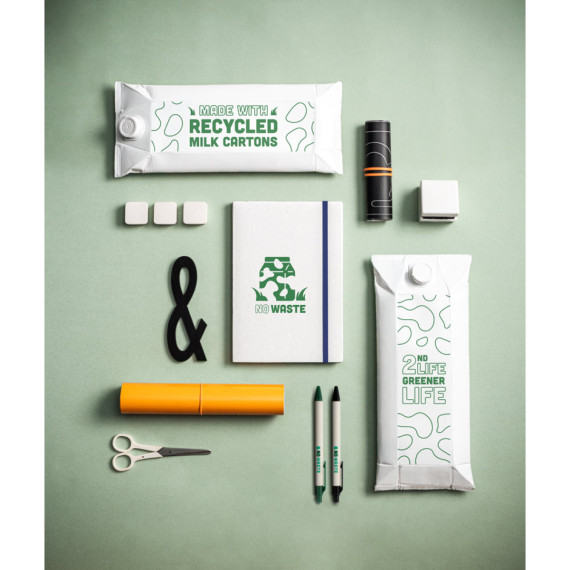 MILKY. Zápisník A5 s pevnou vazbou ze 100% recyklovaného papíru