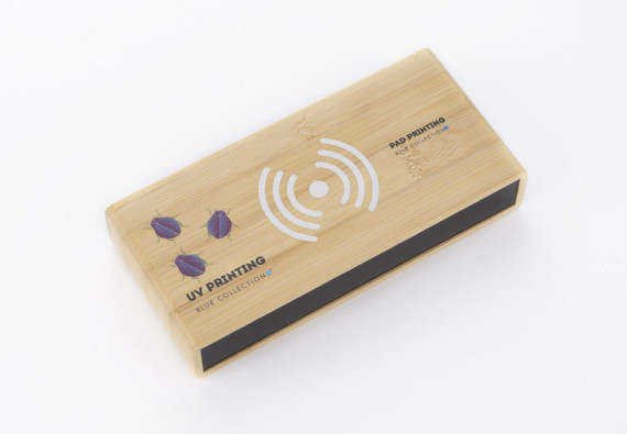 Stolní hodiny s indukční nabíječkou INDUCTO