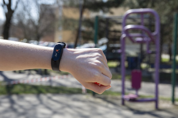 SPORTIVA fitness náramek