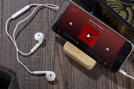 Bambusový stojan na telefon TILE