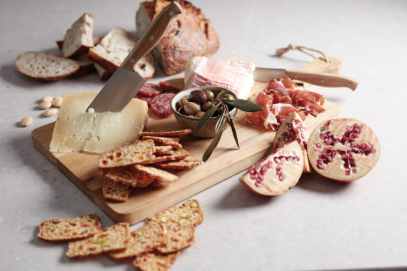 Obdélníkové servírovací prkénko VINGA Buscot