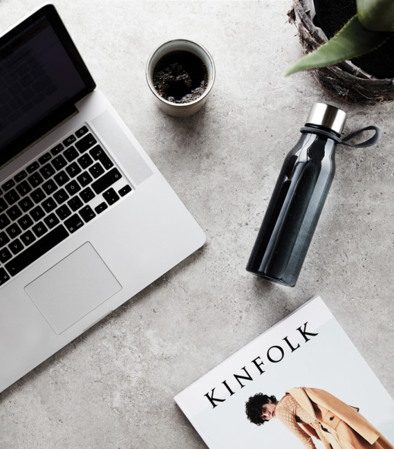 Tritanová láhev na vodu Lean VINGA 600 ml