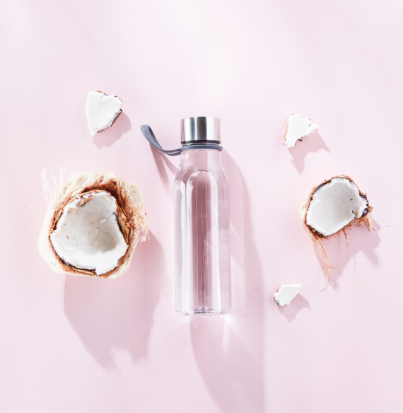 Tritanová láhev na vodu Lean VINGA 600 ml