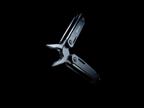 Multitool s kleštěmi Gear X