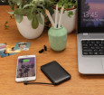 Kapesní powerbanka 5 000 mAh s integrovaným kabelem
