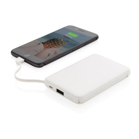 Kapesní powerbanka 5 000 mAh s integrovaným kabelem