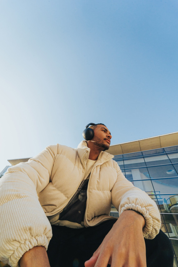 ANC sluchátka Urban Vitamin Cupertino z RCS rec. plastu