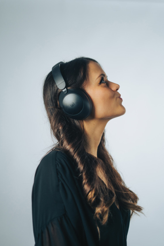 ANC sluchátka Urban Vitamin Cupertino z RCS rec. plastu