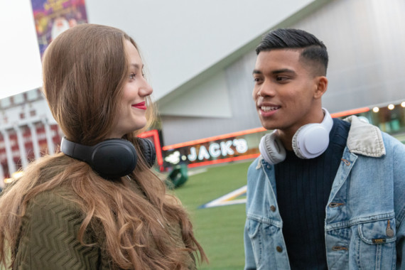 Bezdrátová sluchátka Urban Vitamin Belmont