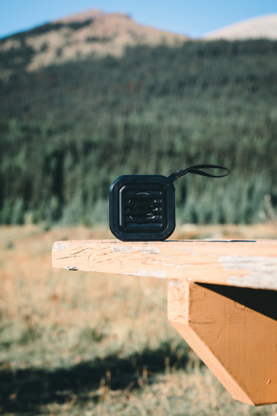 Solární reproduktor Sunwave 3W z RCS recykl. plastu