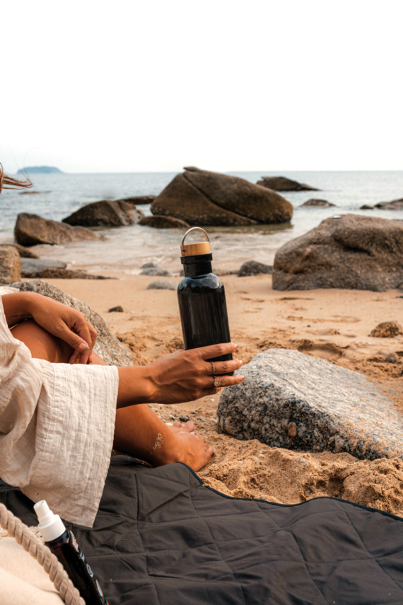 Lahev na vodu z RCS RPET s bambusovým uzávěrem a madlem