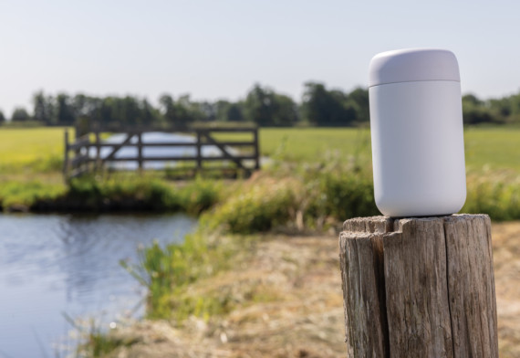 Termo hrnek Brew z RCS recyklované nerezové oceli